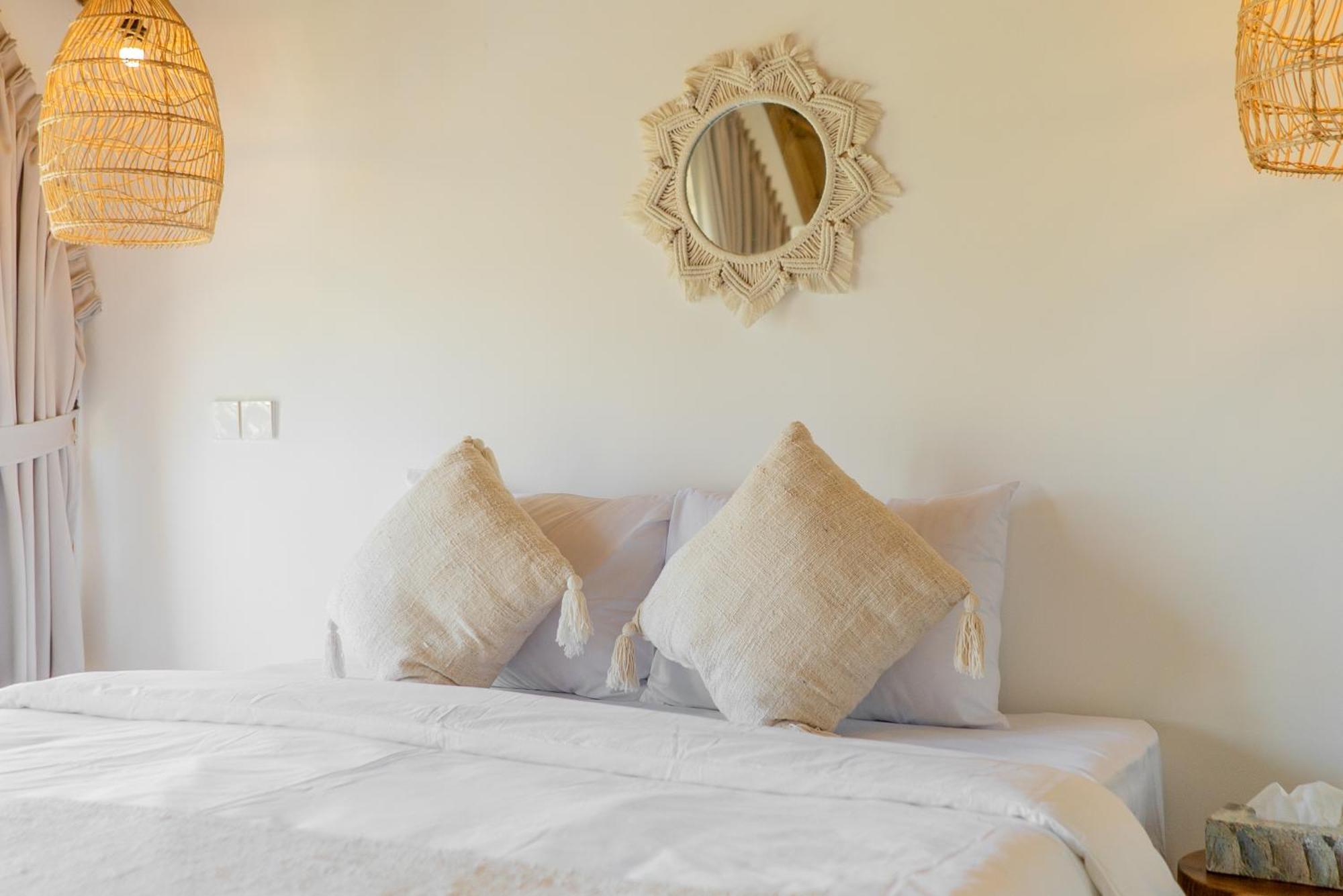 Villa Sunset Bamboo - 3Br Villa In Kerobokan Dış mekan fotoğraf